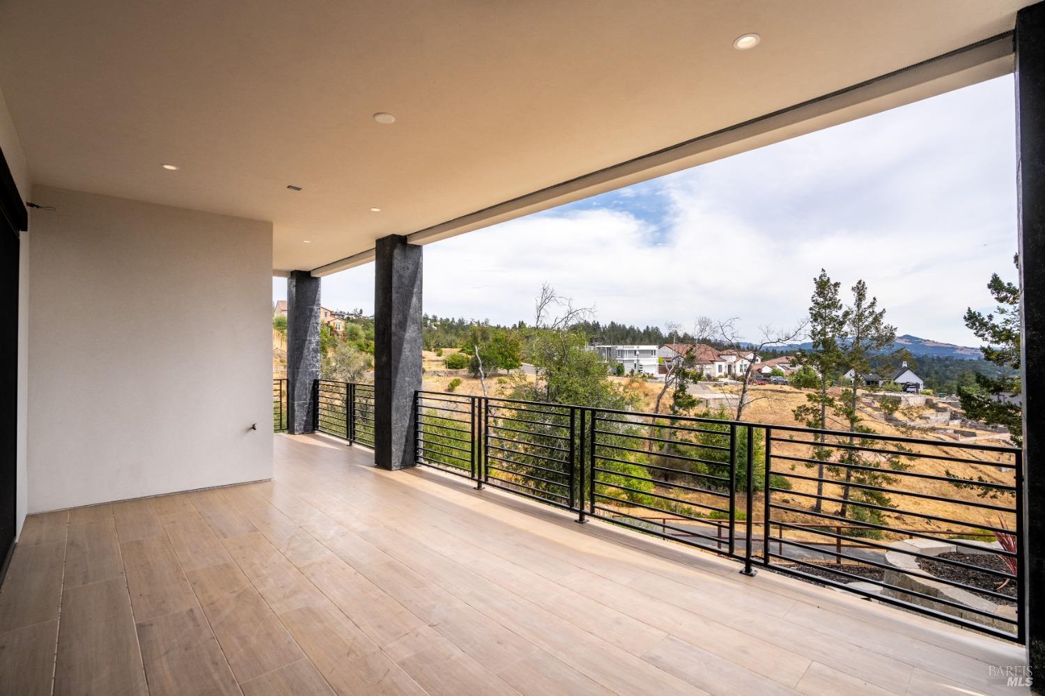 Detail Gallery Image 39 of 80 For 3624 Incantare Ct, Santa Rosa,  CA 95404 - 6 Beds | 4/1 Baths