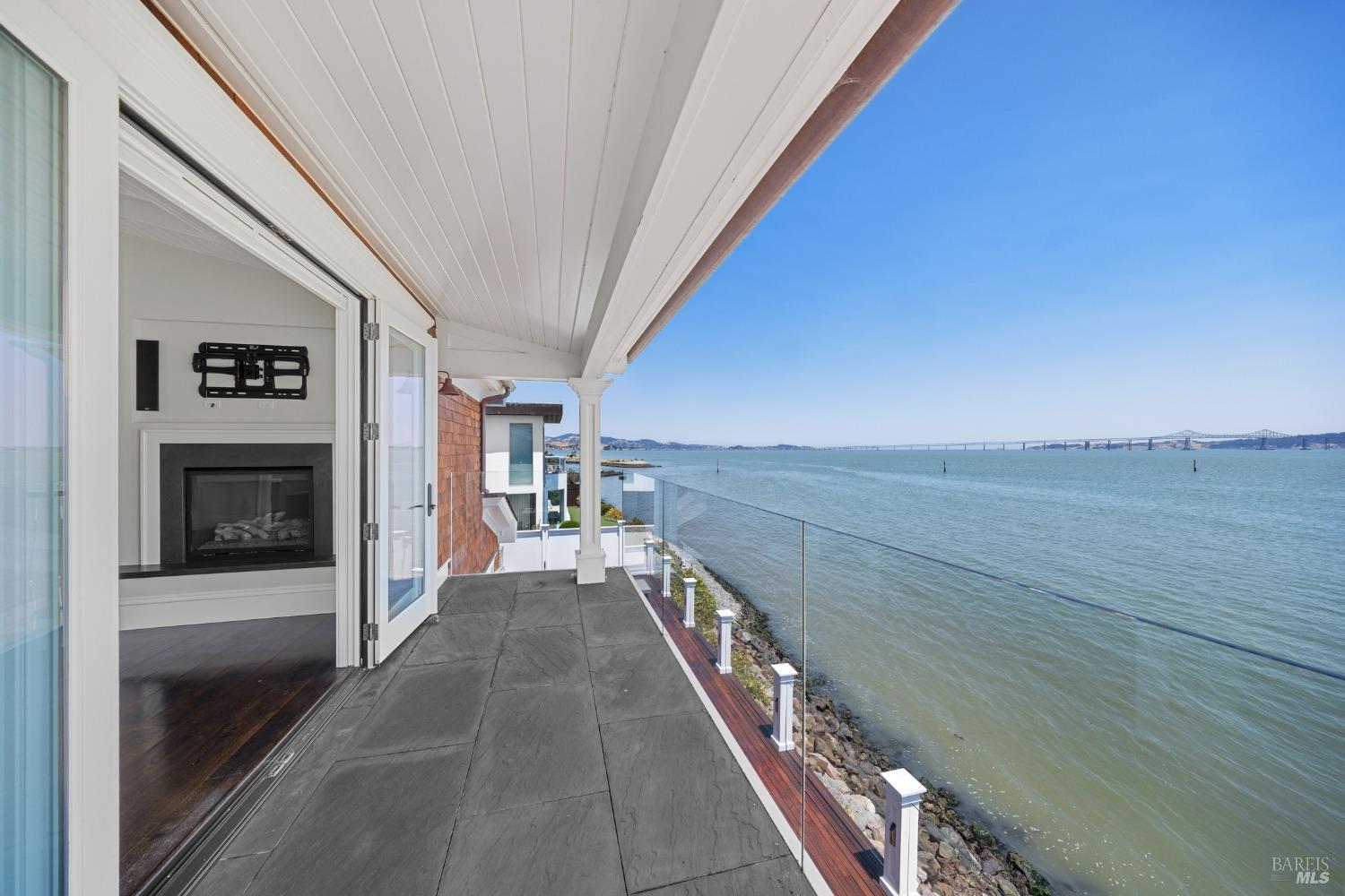 Detail Gallery Image 29 of 35 For 171 Saint Thomas Way, Tiburon,  CA 94920 - 3 Beds | 2/1 Baths