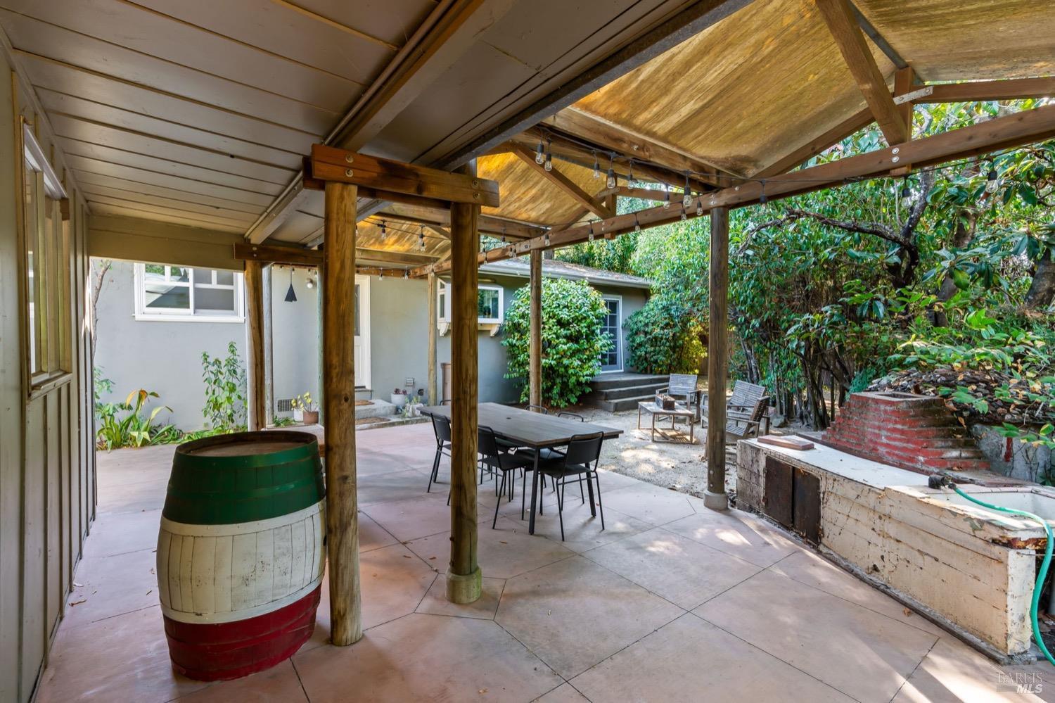 Detail Gallery Image 13 of 24 For 1390 Garden Ave, Saint Helena,  CA 94574 - 2 Beds | 1 Baths