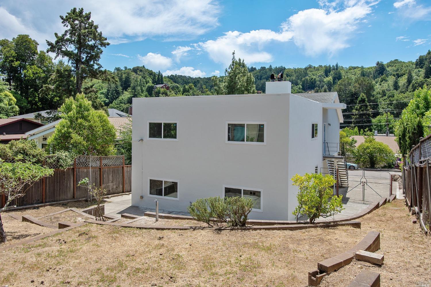 Detail Gallery Image 42 of 45 For 22 Alexander Ave, San Rafael,  CA 94901 - 4 Beds | 2 Baths