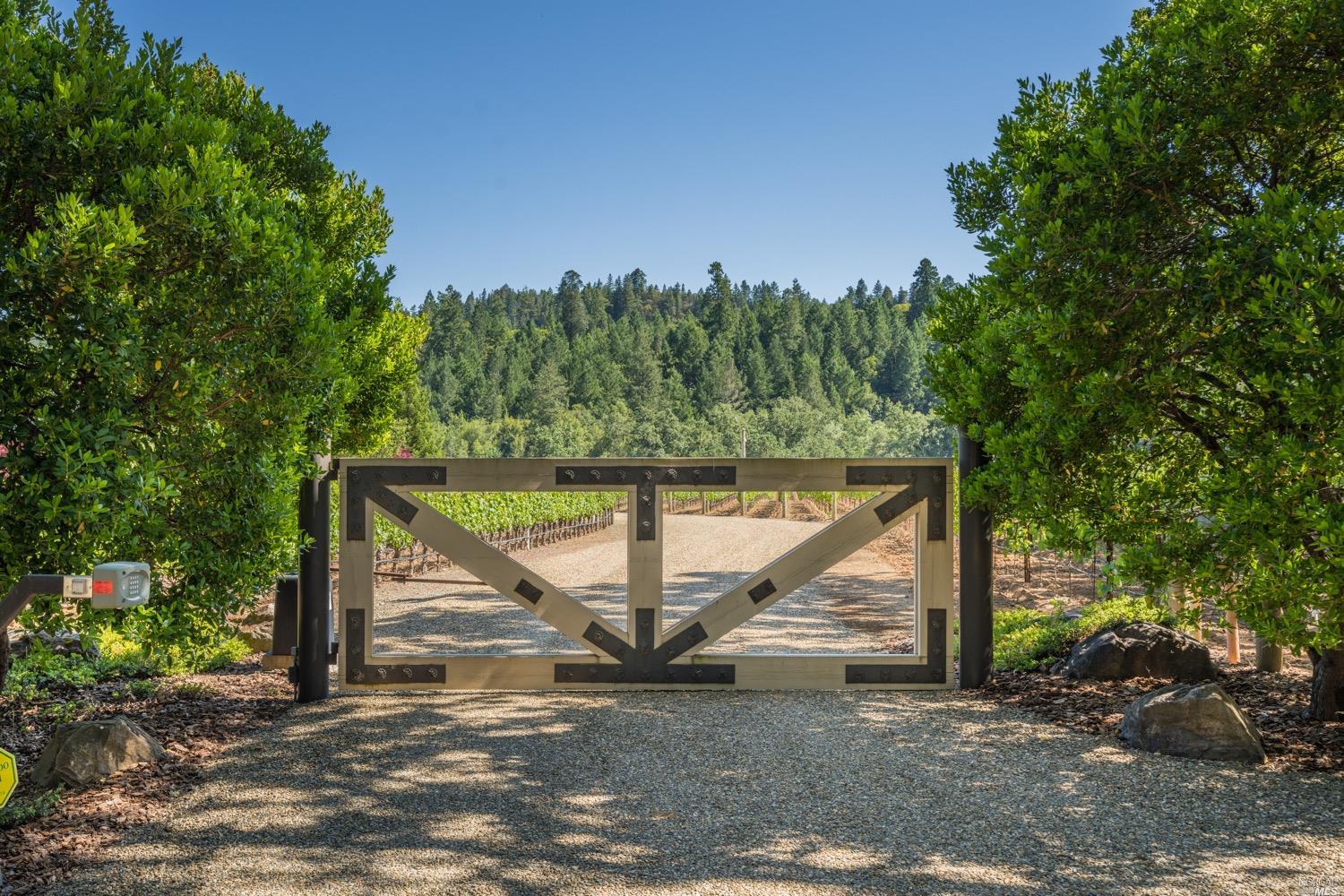 Detail Gallery Image 48 of 86 For 11080 Franz Valley Rd, Calistoga,  CA 94515 - 3 Beds | 4 Baths