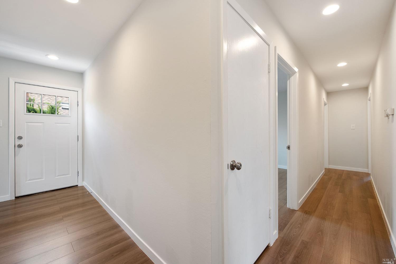 Detail Gallery Image 20 of 45 For 22 Alexander Ave, San Rafael,  CA 94901 - 4 Beds | 2 Baths