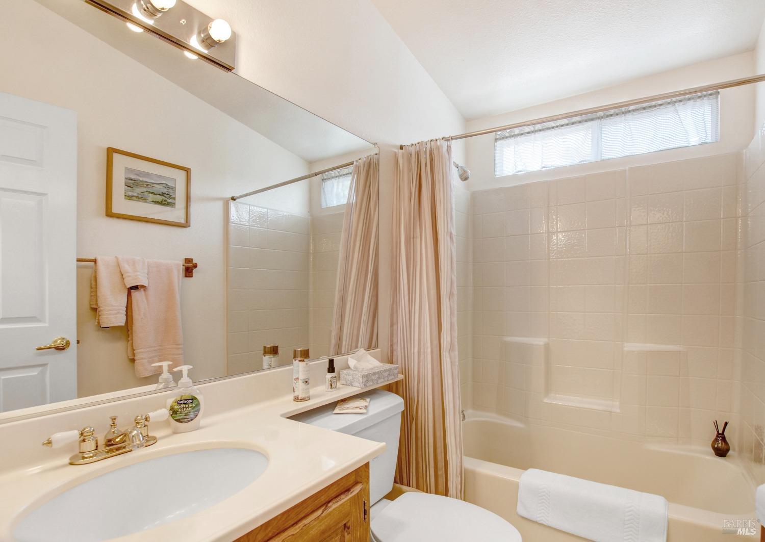 Detail Gallery Image 26 of 34 For 292 Paseo Bolivar Unkn, Sonoma,  CA 95476 - 2 Beds | 2 Baths