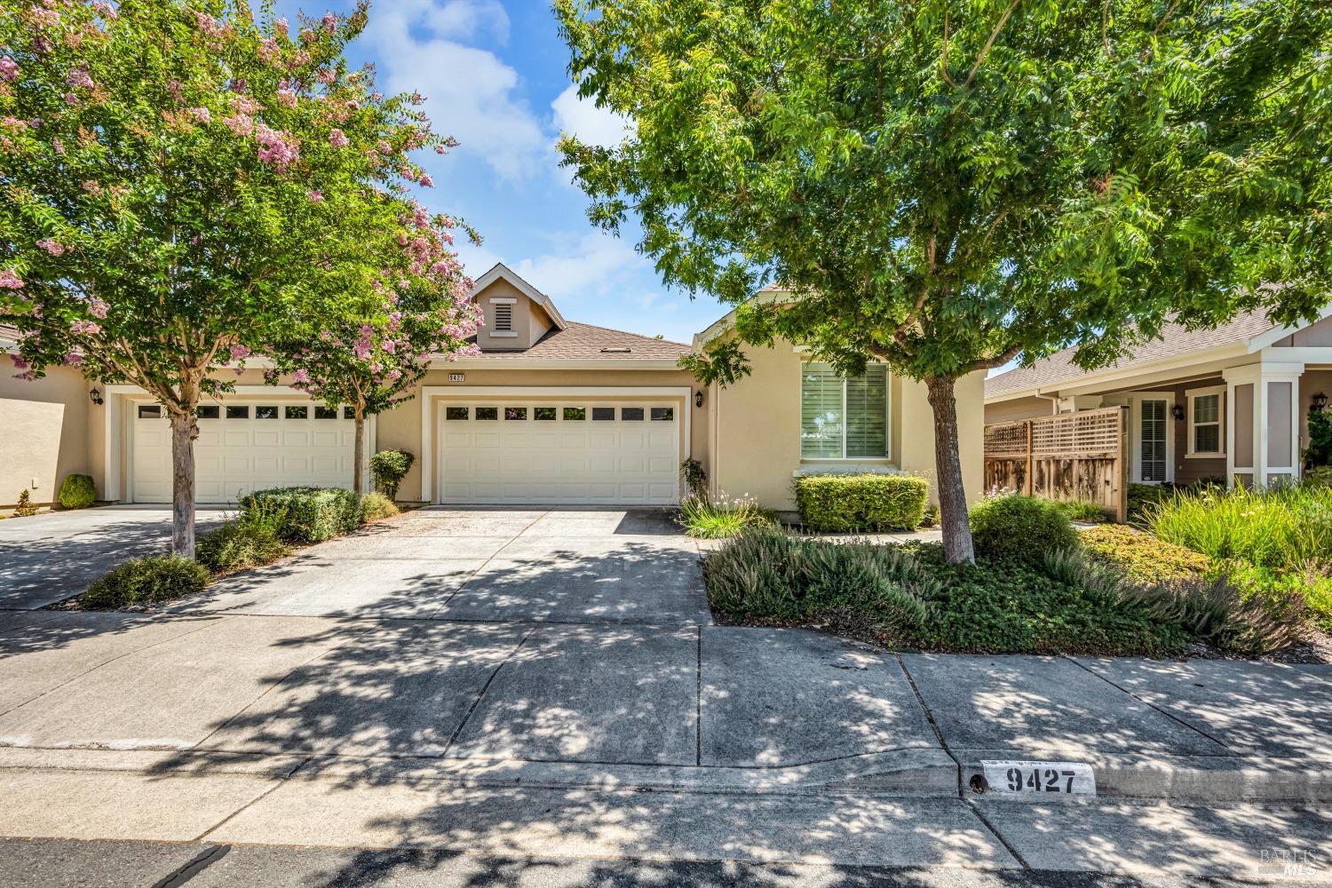 Detail Gallery Image 1 of 1 For 9427 Oak Trail Cir, Santa Rosa,  CA 95409 - 2 Beds | 2 Baths