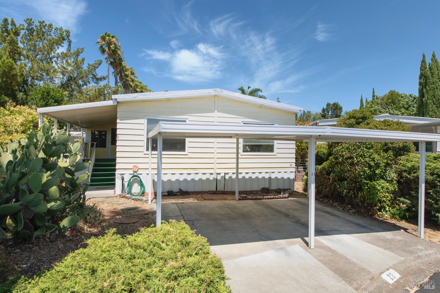 Detail Gallery Image 1 of 25 For 22 Fort Ross Way, Sonoma,  CA 95476 - 2 Beds | 2 Baths