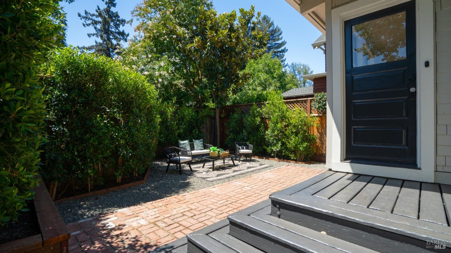 Detail Gallery Image 11 of 33 For 865 San Anselmo Ave, San Anselmo,  CA 94960 - 4 Beds | 2 Baths