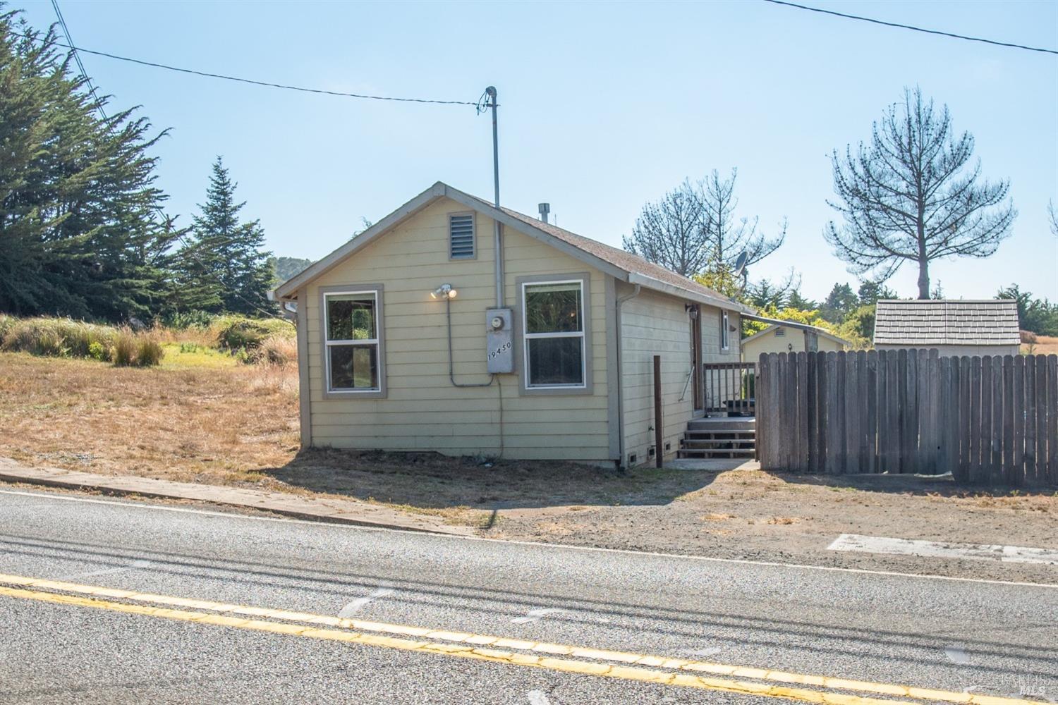 Detail Gallery Image 5 of 37 For 19460 S Highway 1 Unkn, Manchester,  CA 95459 - 2 Beds | 1 Baths