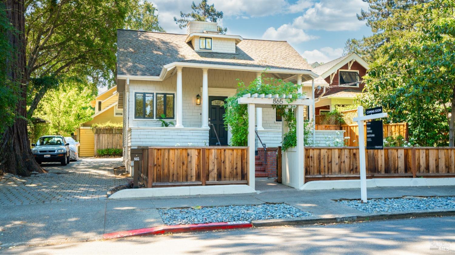 Detail Gallery Image 5 of 33 For 865 San Anselmo Ave, San Anselmo,  CA 94960 - 4 Beds | 2 Baths