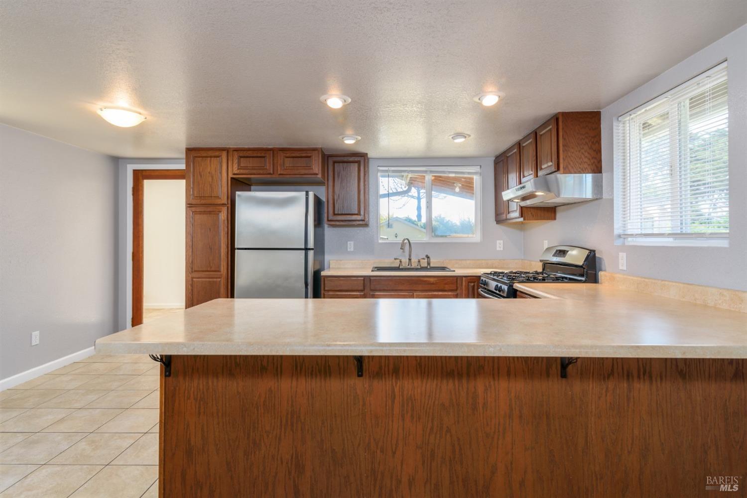 Detail Gallery Image 9 of 37 For 19460 S Highway 1 Unkn, Manchester,  CA 95459 - 2 Beds | 1 Baths