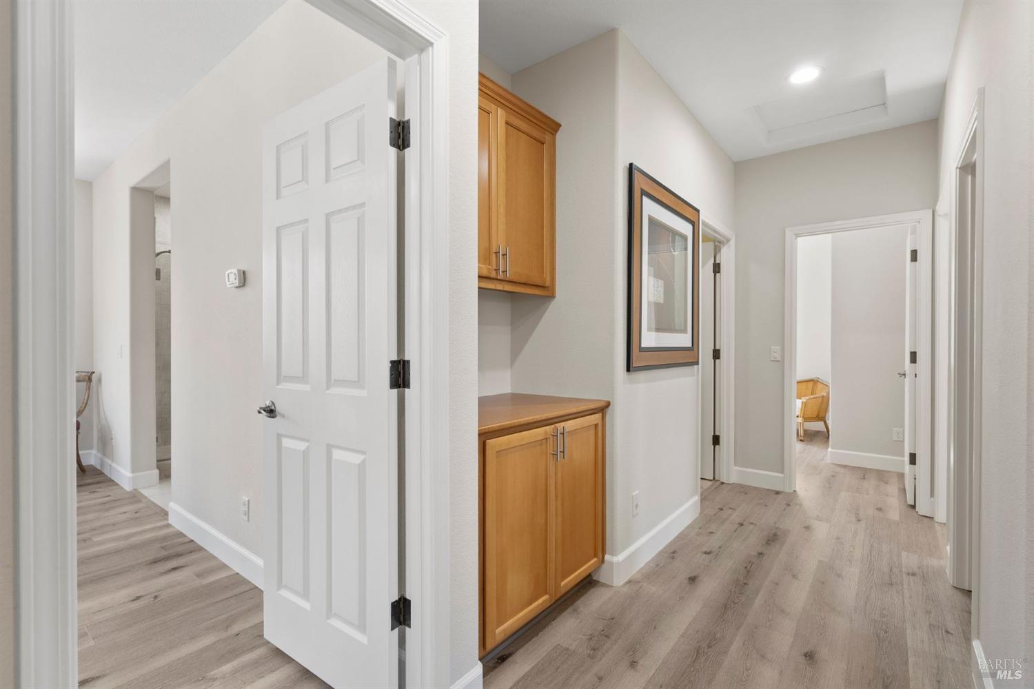 Detail Gallery Image 15 of 31 For 1730 Calle Ranchero Dr, Petaluma,  CA 94954 - 4 Beds | 2/1 Baths