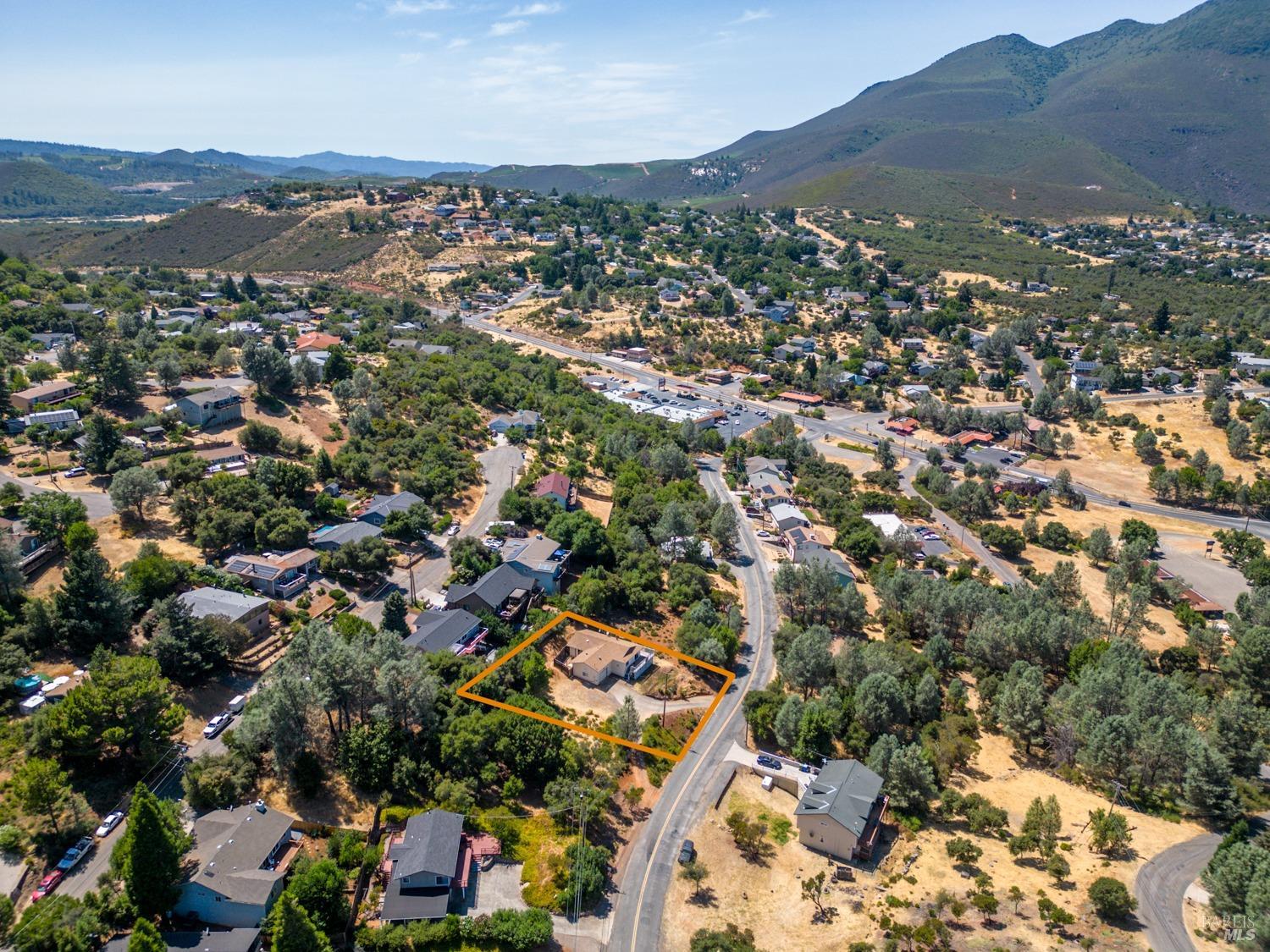 Detail Gallery Image 13 of 14 For 9835 Fairway Dr, Kelseyville,  CA 95451 - 3 Beds | 2 Baths