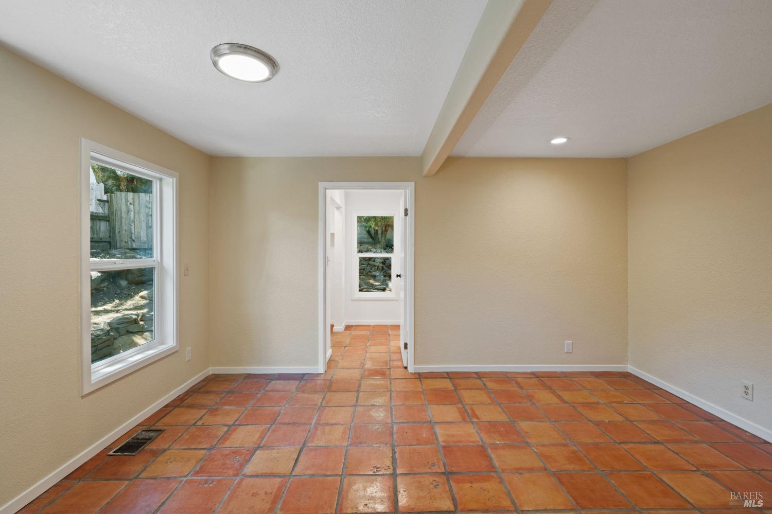 Detail Gallery Image 27 of 34 For 5917 Montecito Blvd, Santa Rosa,  CA 95409 - 3 Beds | 2 Baths