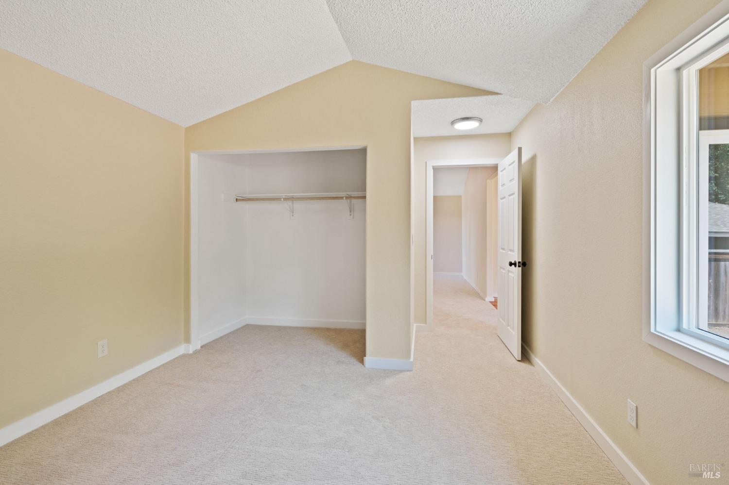 Detail Gallery Image 18 of 34 For 5917 Montecito Blvd, Santa Rosa,  CA 95409 - 3 Beds | 2 Baths