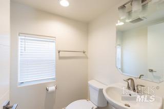 Detail Gallery Image 13 of 17 For 1664 3rd St, Napa,  CA 94559 - 3 Beds | 3/1 Baths