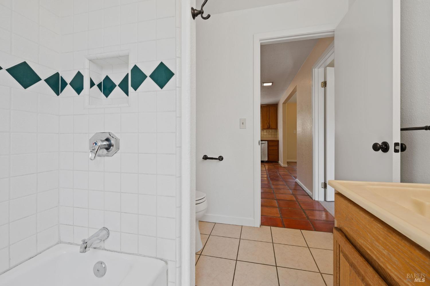 Detail Gallery Image 21 of 34 For 5917 Montecito Blvd, Santa Rosa,  CA 95409 - 3 Beds | 2 Baths