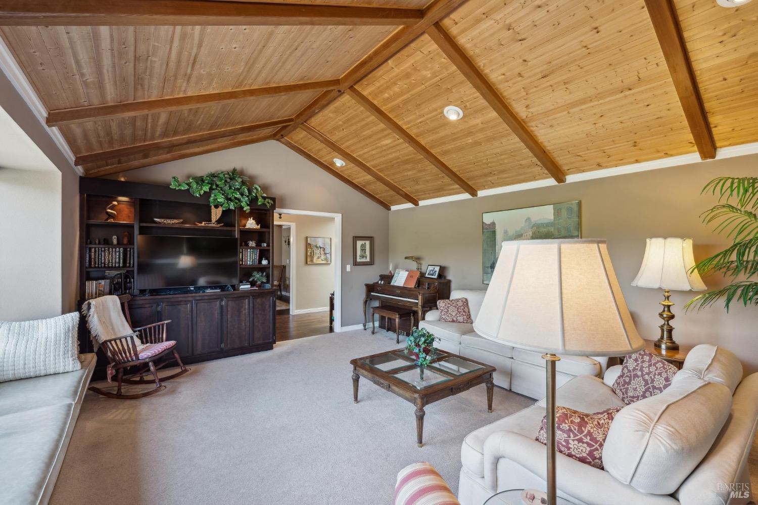 Detail Gallery Image 14 of 56 For 433 Oak Vista Dr, Santa Rosa,  CA 95409 - 2 Beds | 2 Baths