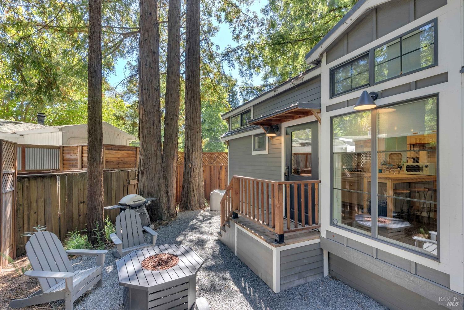 Detail Gallery Image 2 of 34 For 14755 Armstrong Woods Rd 5, Guerneville,  CA 95446 - 1 Beds | 1 Baths