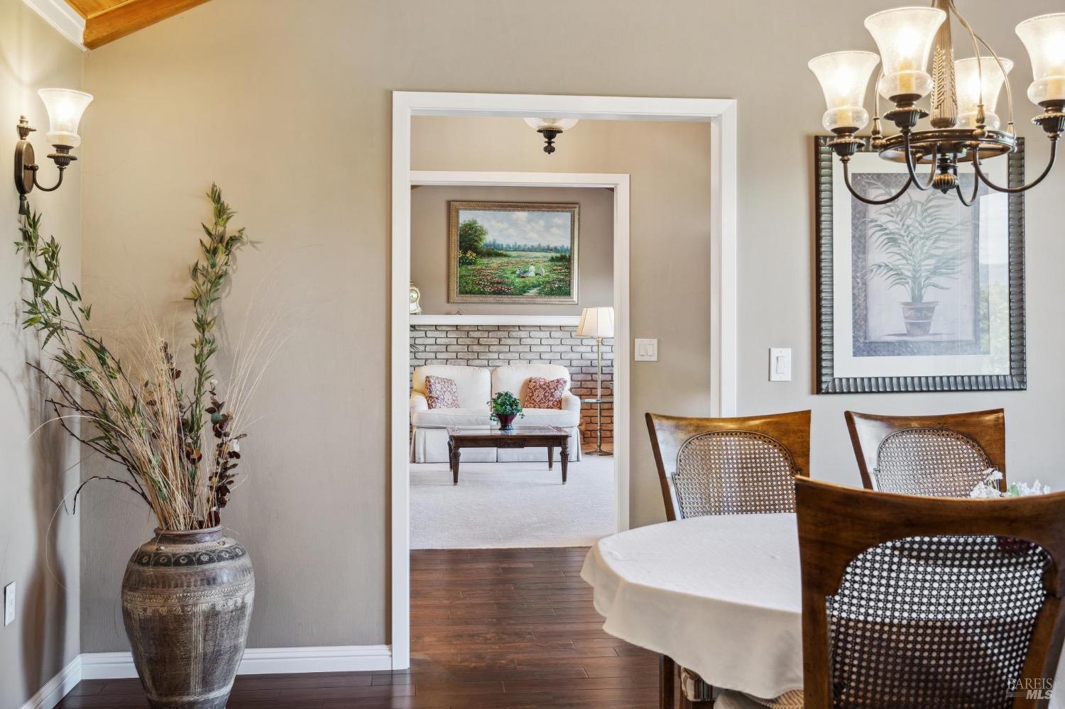 Detail Gallery Image 16 of 56 For 433 Oak Vista Dr, Santa Rosa,  CA 95409 - 2 Beds | 2 Baths