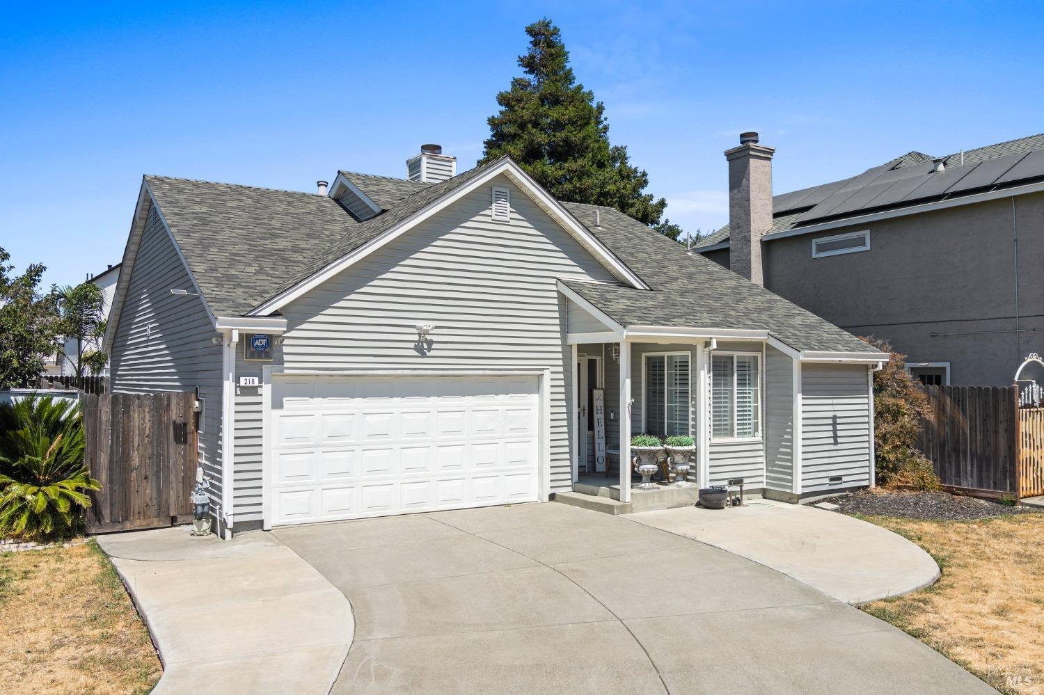 Detail Gallery Image 1 of 1 For 218 Clearbrook Ct, Suisun City,  CA 94585 - 2 Beds | 2 Baths