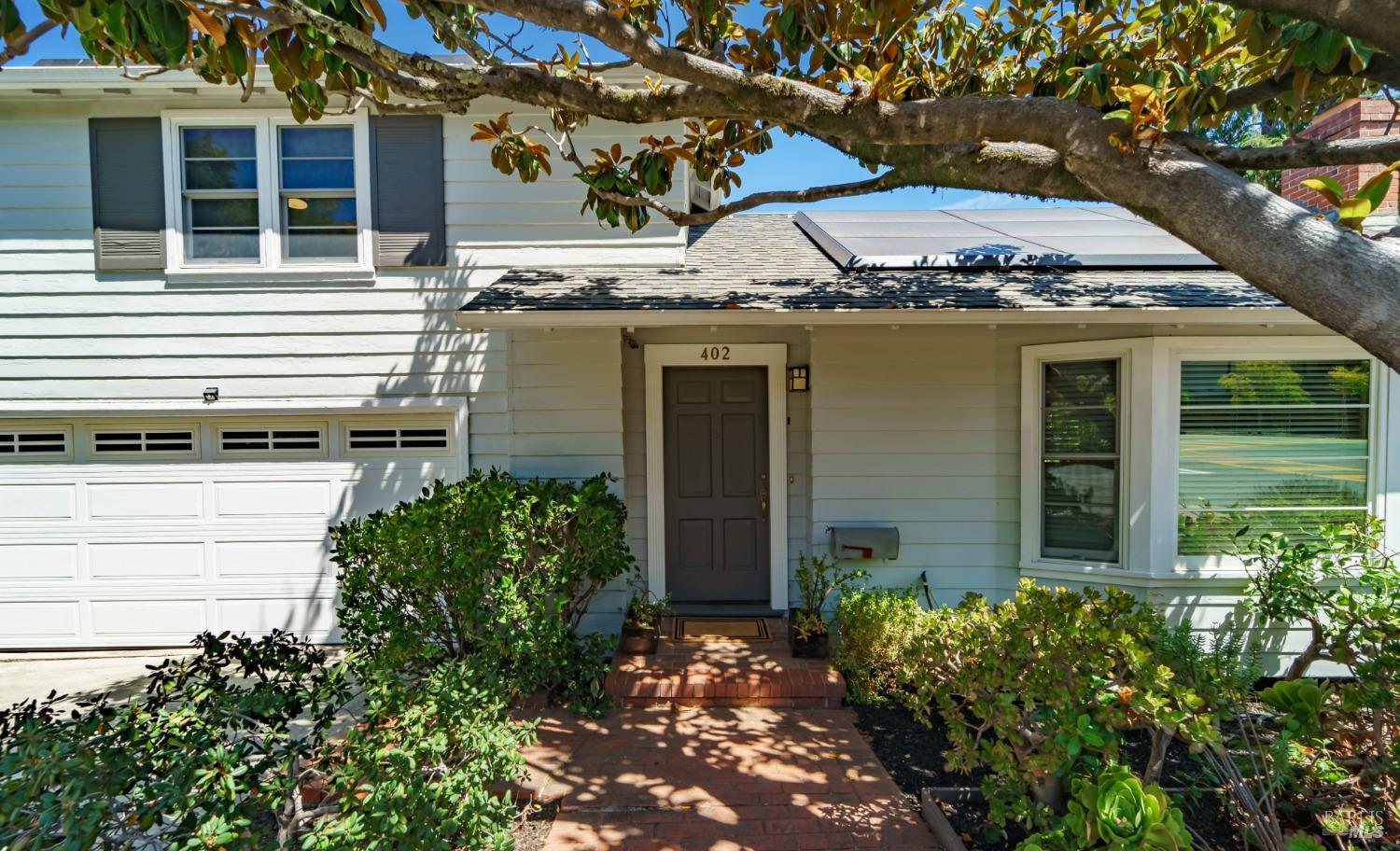 Detail Gallery Image 6 of 23 For 402 Jewell St, San Rafael,  CA 94901 - 3 Beds | 2 Baths