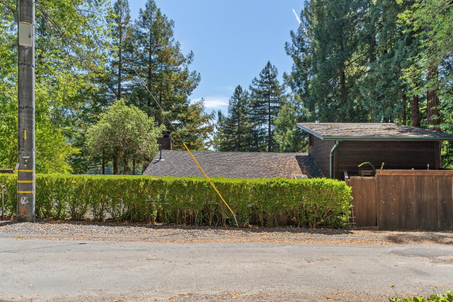 Detail Gallery Image 28 of 34 For 17815 Old Monte Rio Rd, Guerneville,  CA 95446 - 2 Beds | 1/1 Baths