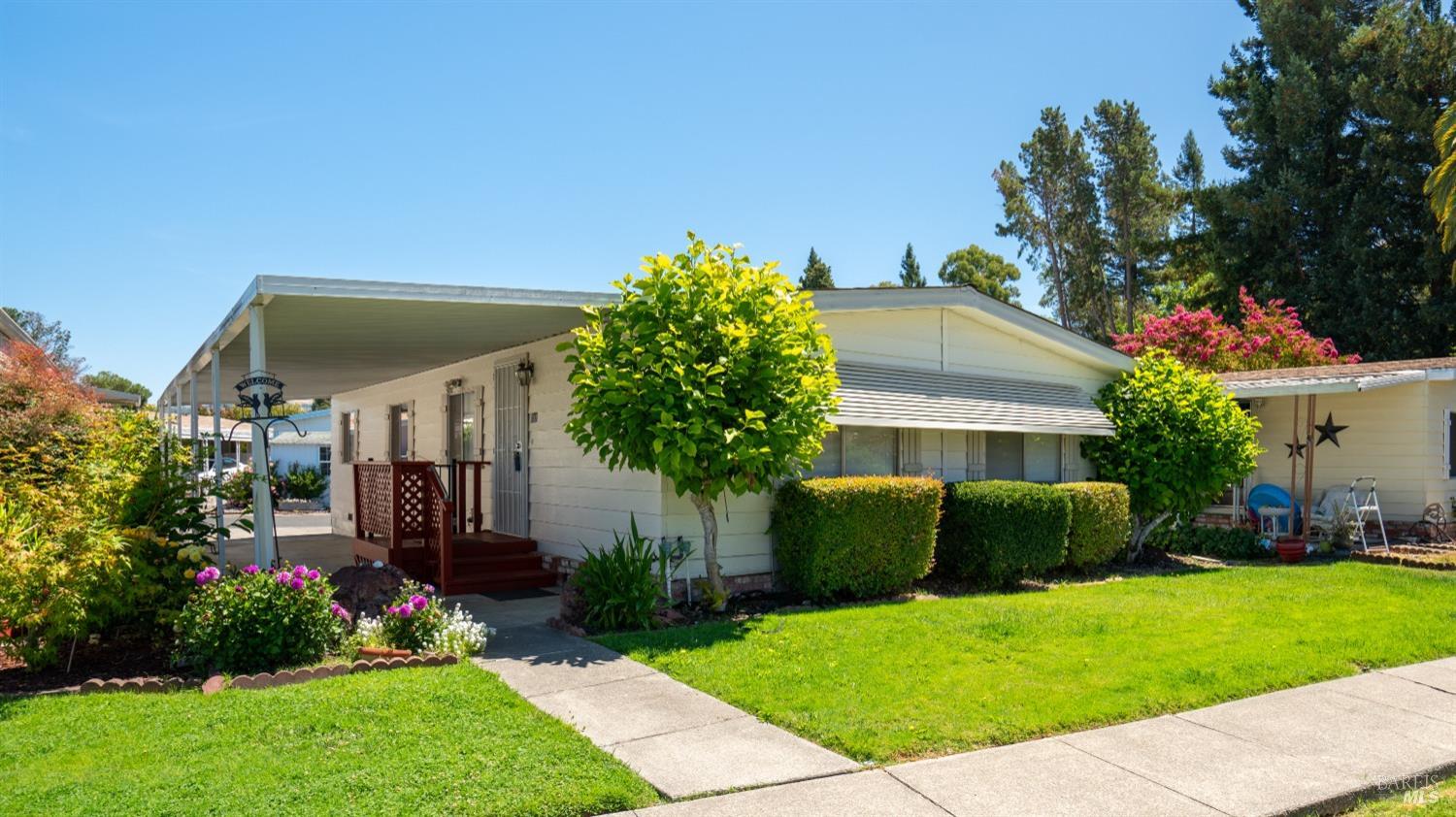 Detail Gallery Image 1 of 1 For 192 Circular Jalisco Unkn, Rohnert Park,  CA 94928 - 2 Beds | 2 Baths