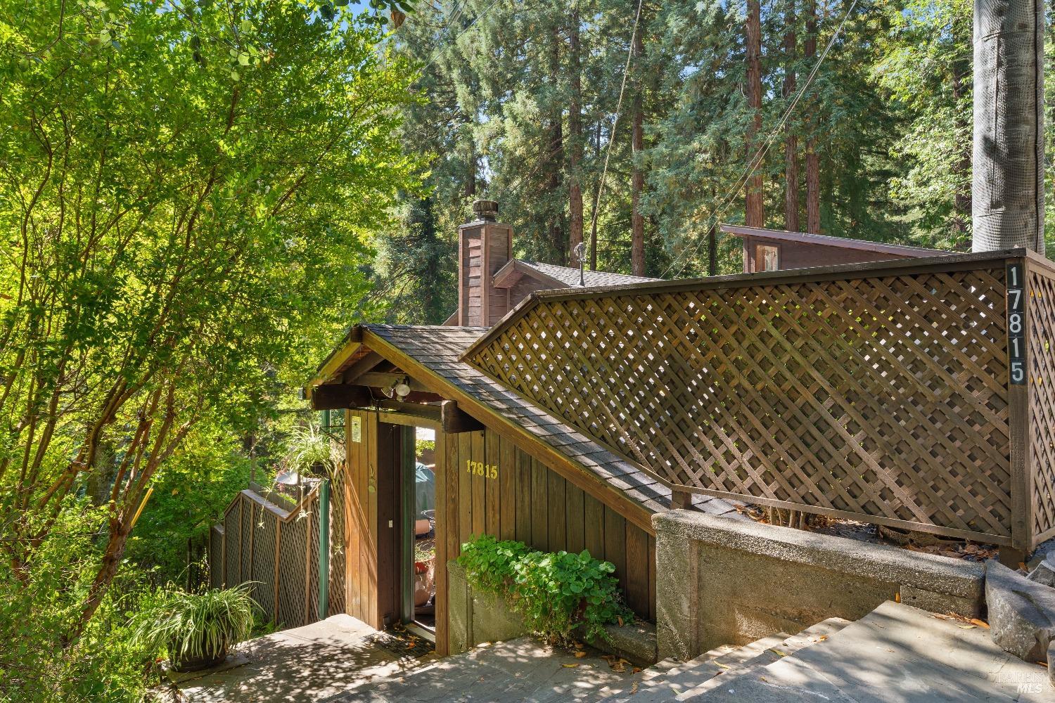 Detail Gallery Image 27 of 34 For 17815 Old Monte Rio Rd, Guerneville,  CA 95446 - 2 Beds | 1/1 Baths