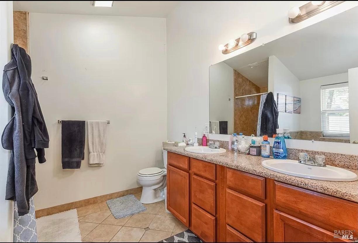 Detail Gallery Image 27 of 39 For 1648 Ronne Dr, Santa Rosa,  CA 95404 - 6 Beds | 3/1 Baths