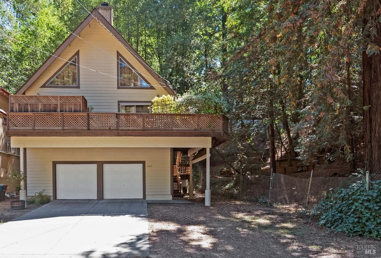 Detail Gallery Image 1 of 34 For 14529 Canyon 2 Rd, Guerneville,  CA 95446 - 3 Beds | 2 Baths