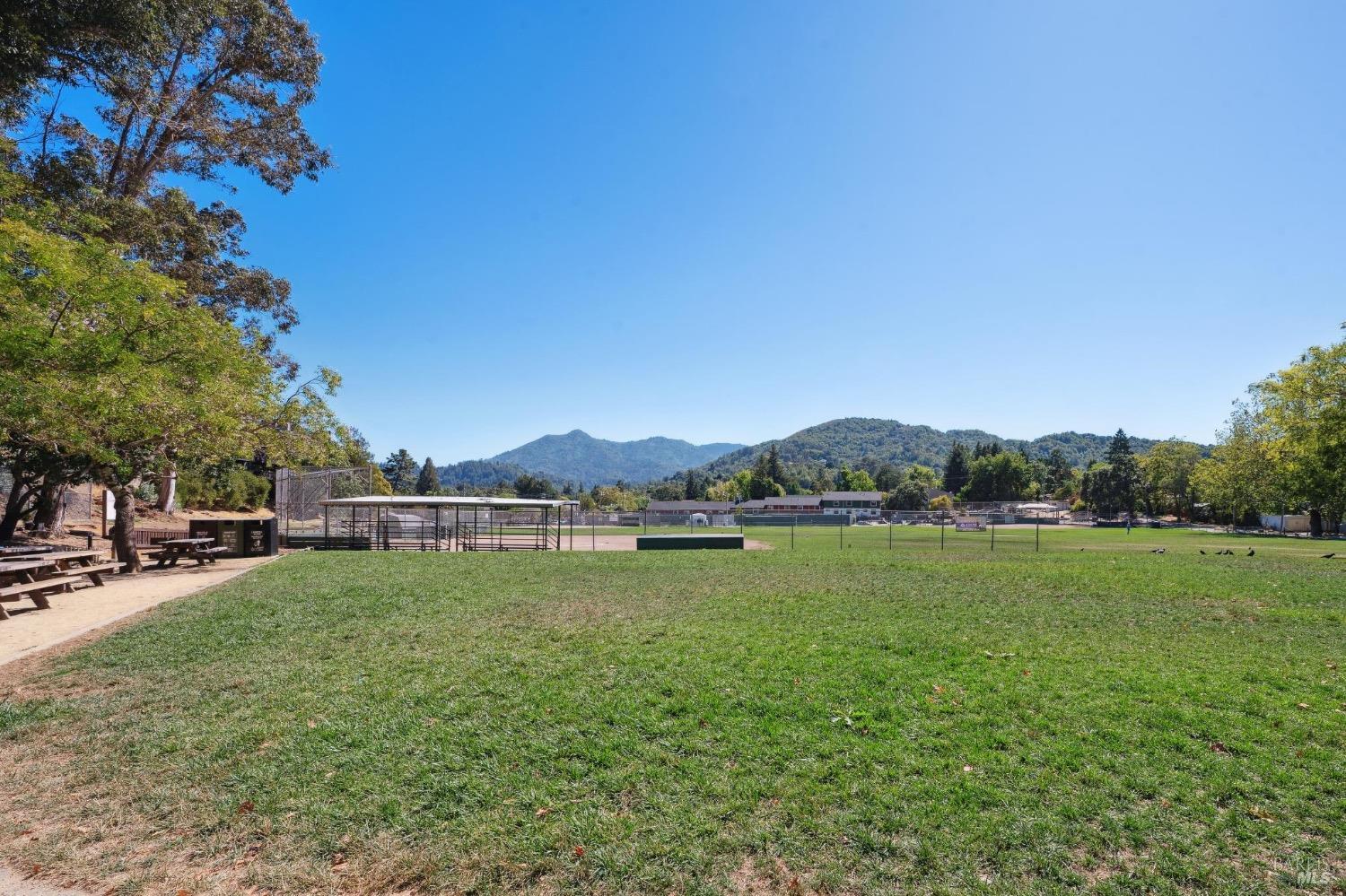 Detail Gallery Image 66 of 67 For 4 Monterey Ave, San Anselmo,  CA 94960 - 3 Beds | 2 Baths