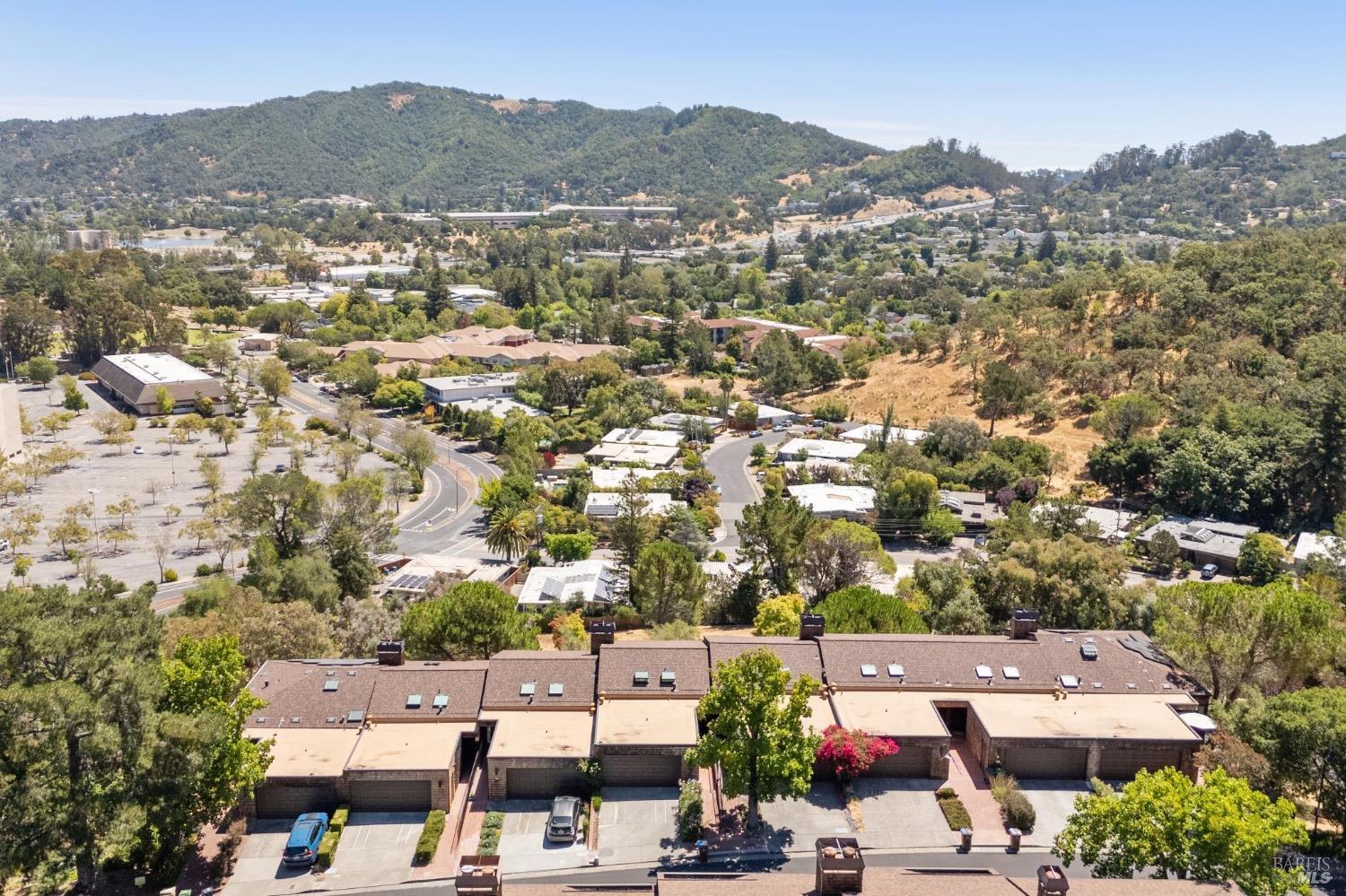 Detail Gallery Image 33 of 33 For 144 La Perdiz Ct, San Rafael,  CA 94903 - 2 Beds | 2/1 Baths