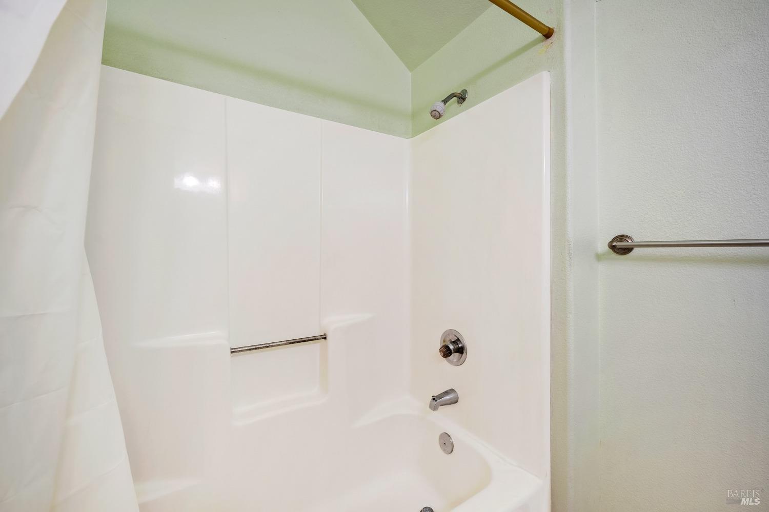 Detail Gallery Image 17 of 34 For 14529 Canyon 2 Rd, Guerneville,  CA 95446 - 3 Beds | 2 Baths