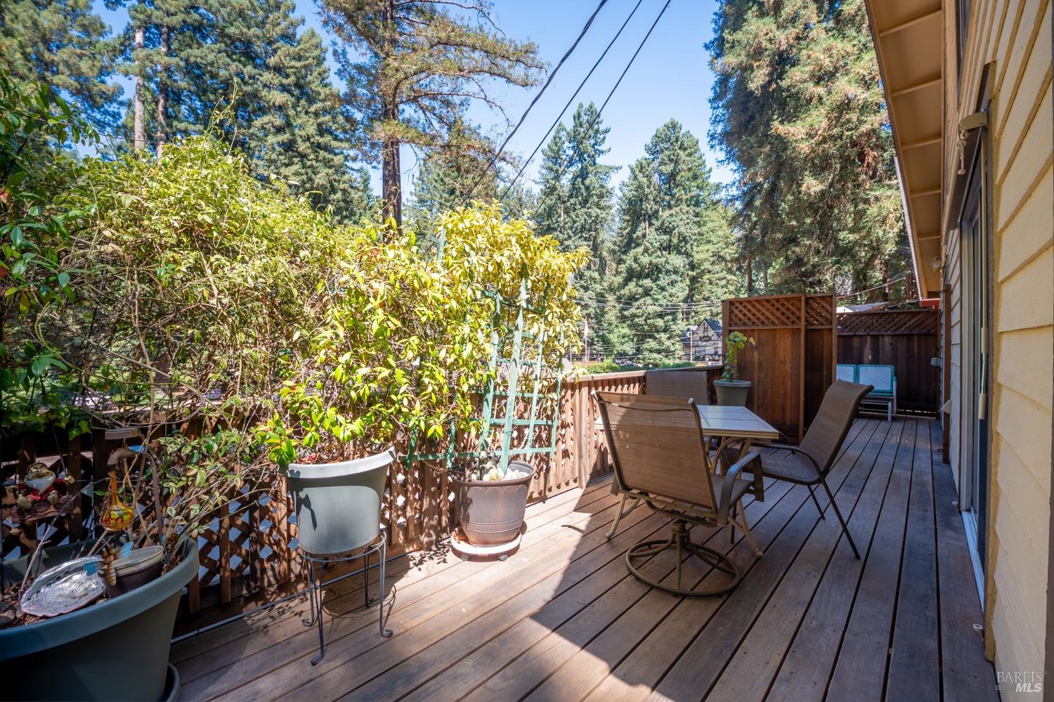 Detail Gallery Image 19 of 34 For 14529 Canyon 2 Rd, Guerneville,  CA 95446 - 3 Beds | 2 Baths