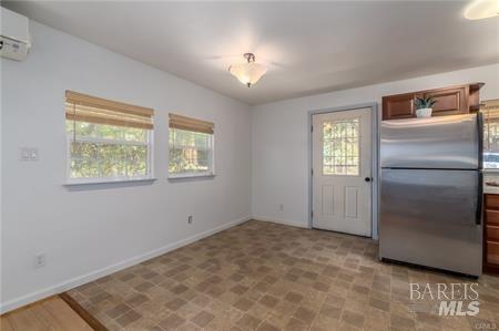 Detail Gallery Image 4 of 14 For 12500 Shady Ln, Clearlake Oaks,  CA 95423 - 2 Beds | 2 Baths