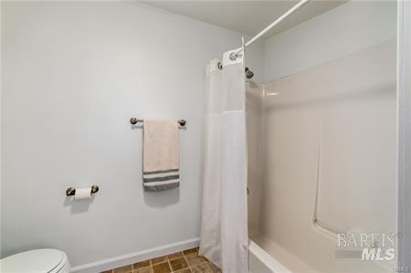 Detail Gallery Image 8 of 14 For 12500 Shady Ln, Clearlake Oaks,  CA 95423 - 2 Beds | 2 Baths