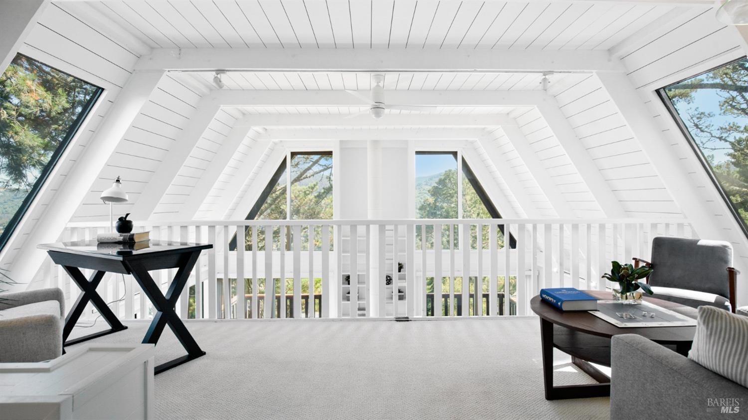 Detail Gallery Image 11 of 43 For 1212 Lattie Ln, Mill Valley,  CA 94941 - 3 Beds | 2 Baths