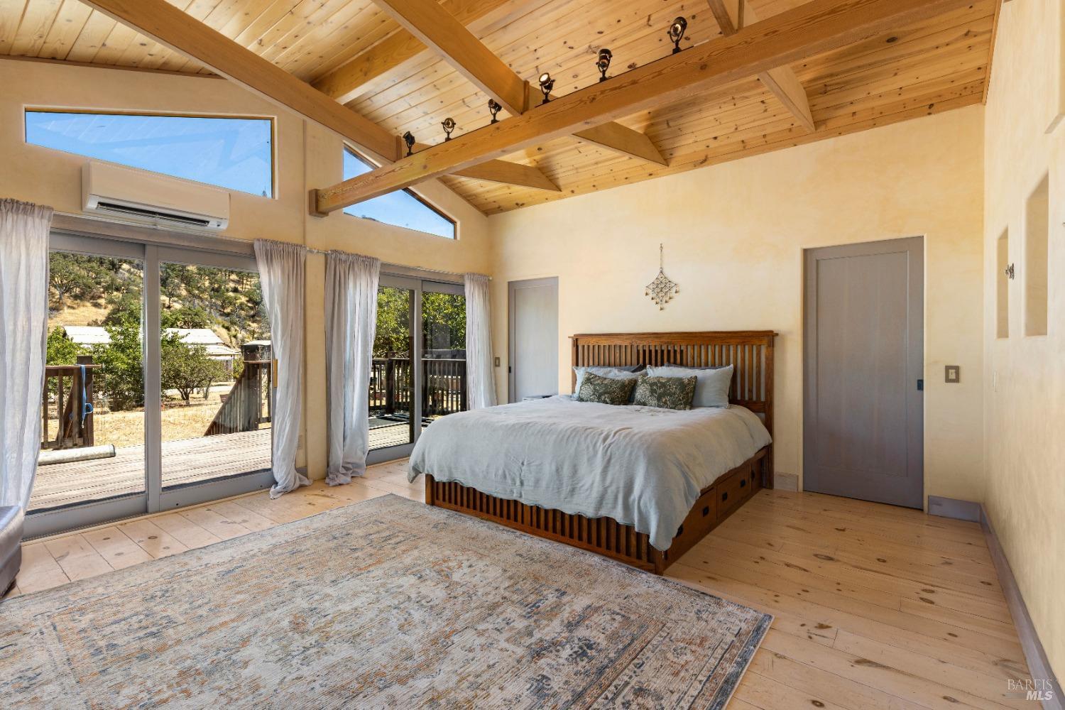 Detail Gallery Image 27 of 68 For 2400 Clover Valley Rd, Upper Lake,  CA 95485 - 4 Beds | 4 Baths