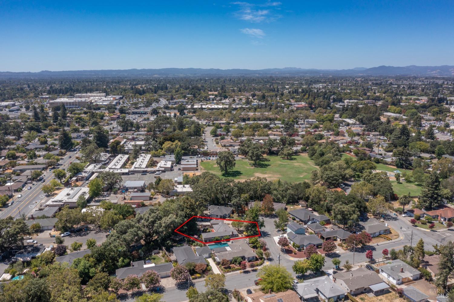 Detail Gallery Image 21 of 22 For 112 Roweland Ct, Santa Rosa,  CA 95403 - 4 Beds | 2 Baths