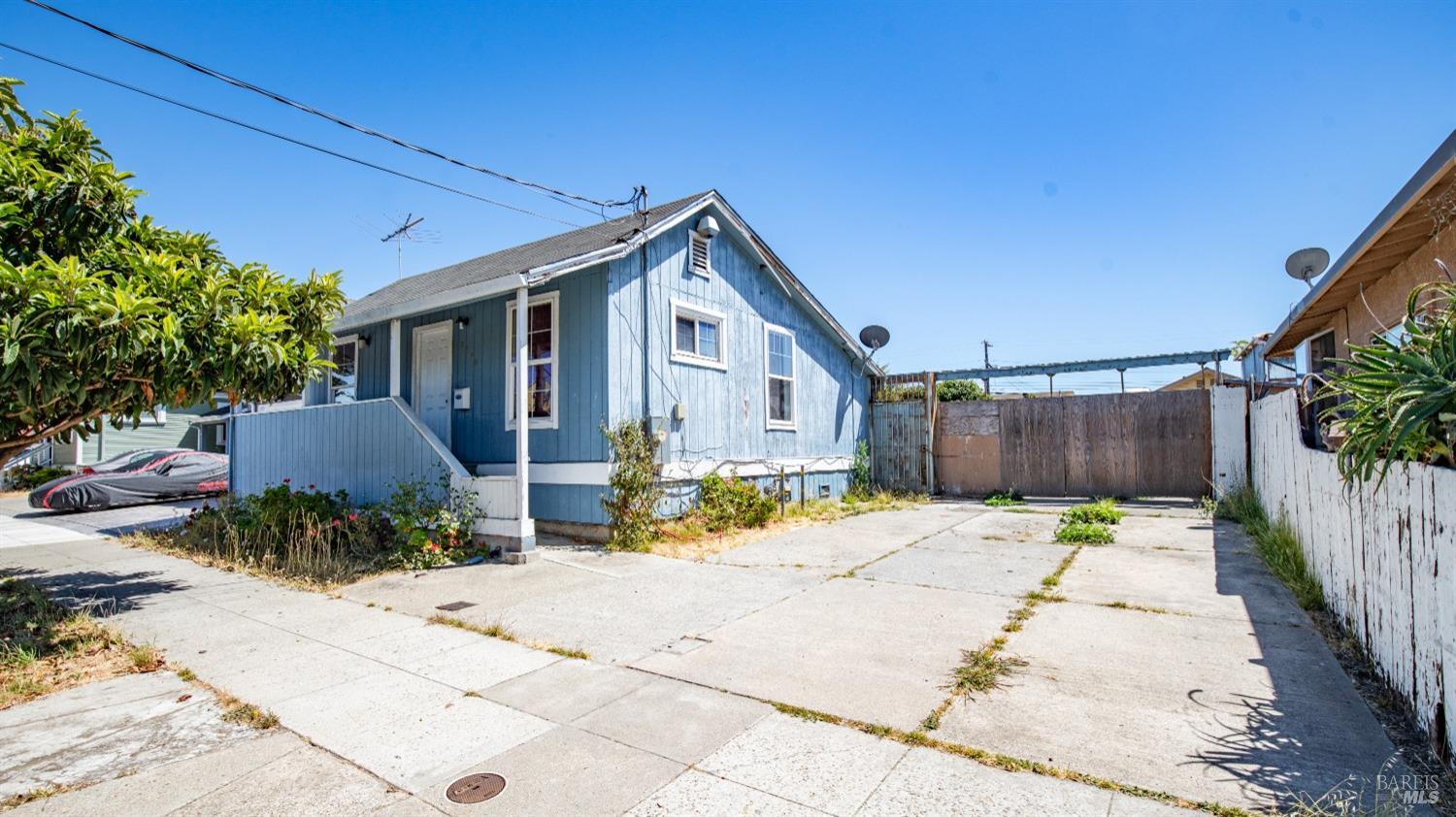 Detail Gallery Image 1 of 1 For 2350 Garvin Ave, Richmond,  CA 94804 - 2 Beds | 1 Baths