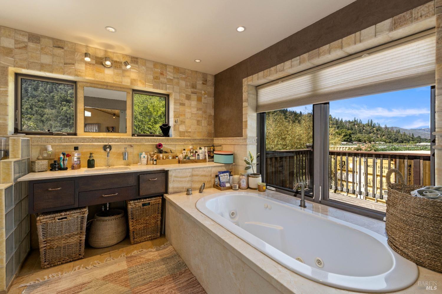 Detail Gallery Image 30 of 68 For 2400 Clover Valley Rd, Upper Lake,  CA 95485 - 4 Beds | 4 Baths