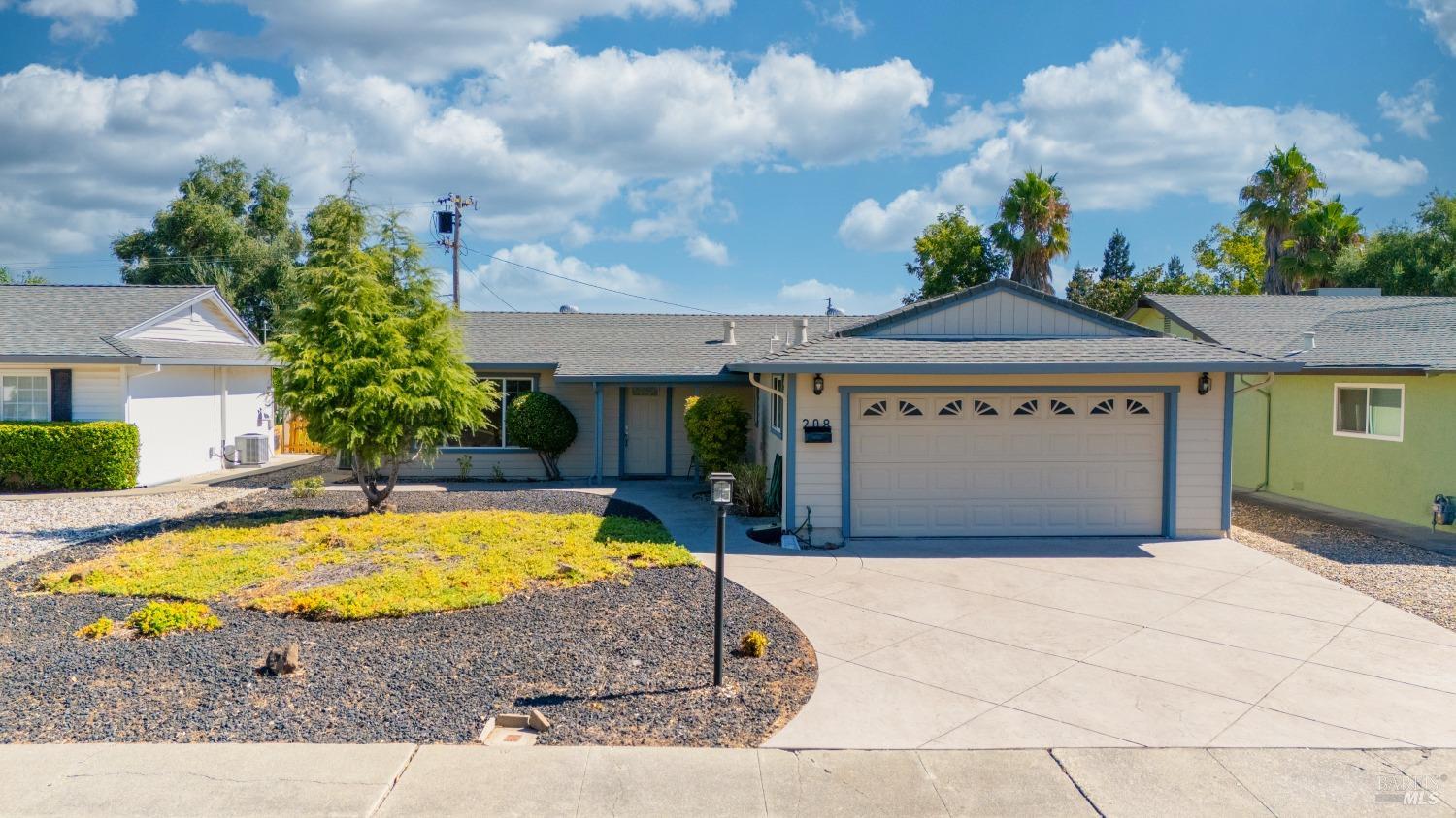 Detail Gallery Image 1 of 1 For 208 Olympic Cir, Vacaville,  CA 95687 - 2 Beds | 2 Baths