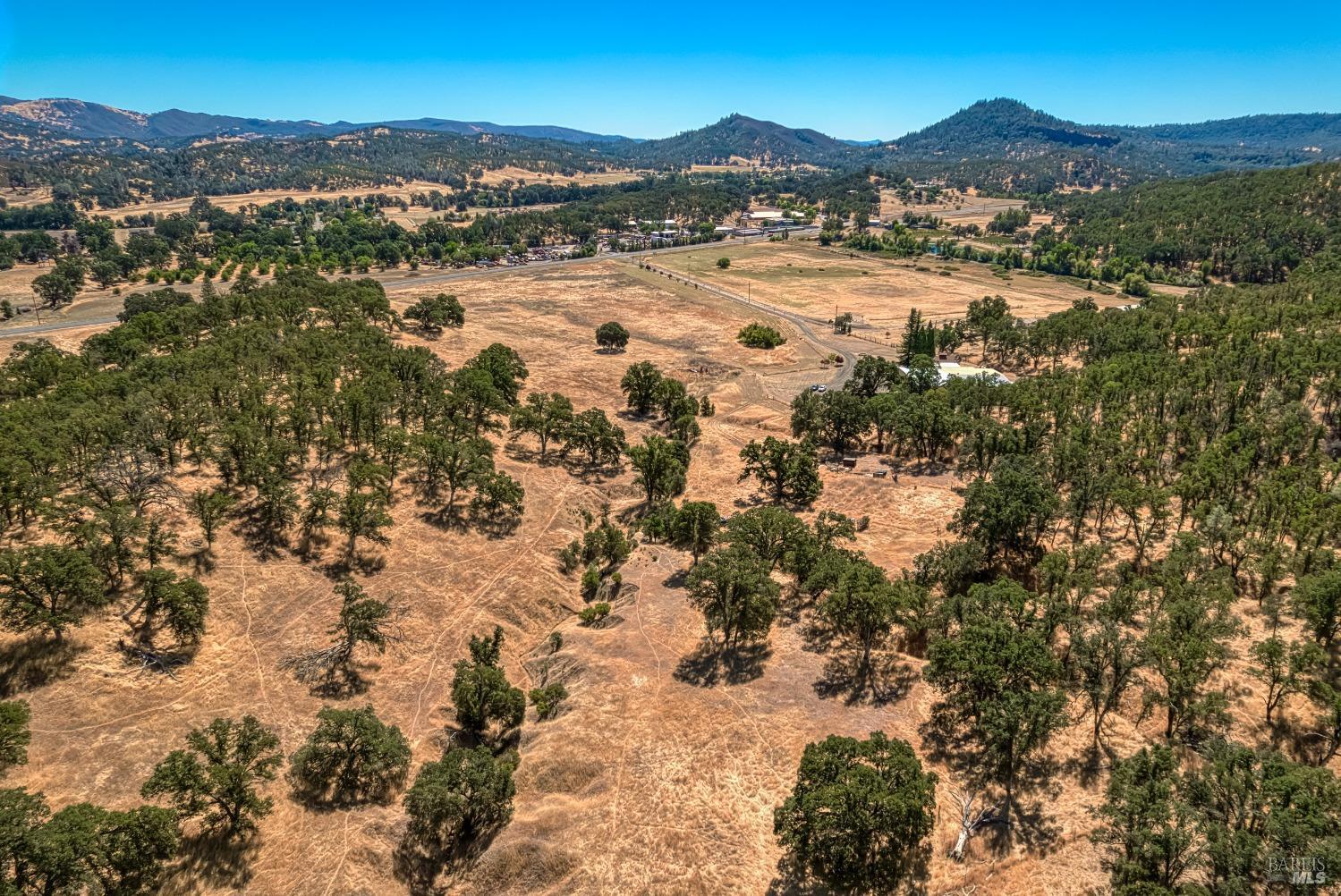 Detail Gallery Image 34 of 56 For 11171 S State Highway 29 Unkn, Lower Lake,  CA 95457 - 1 Beds | 2/1 Baths