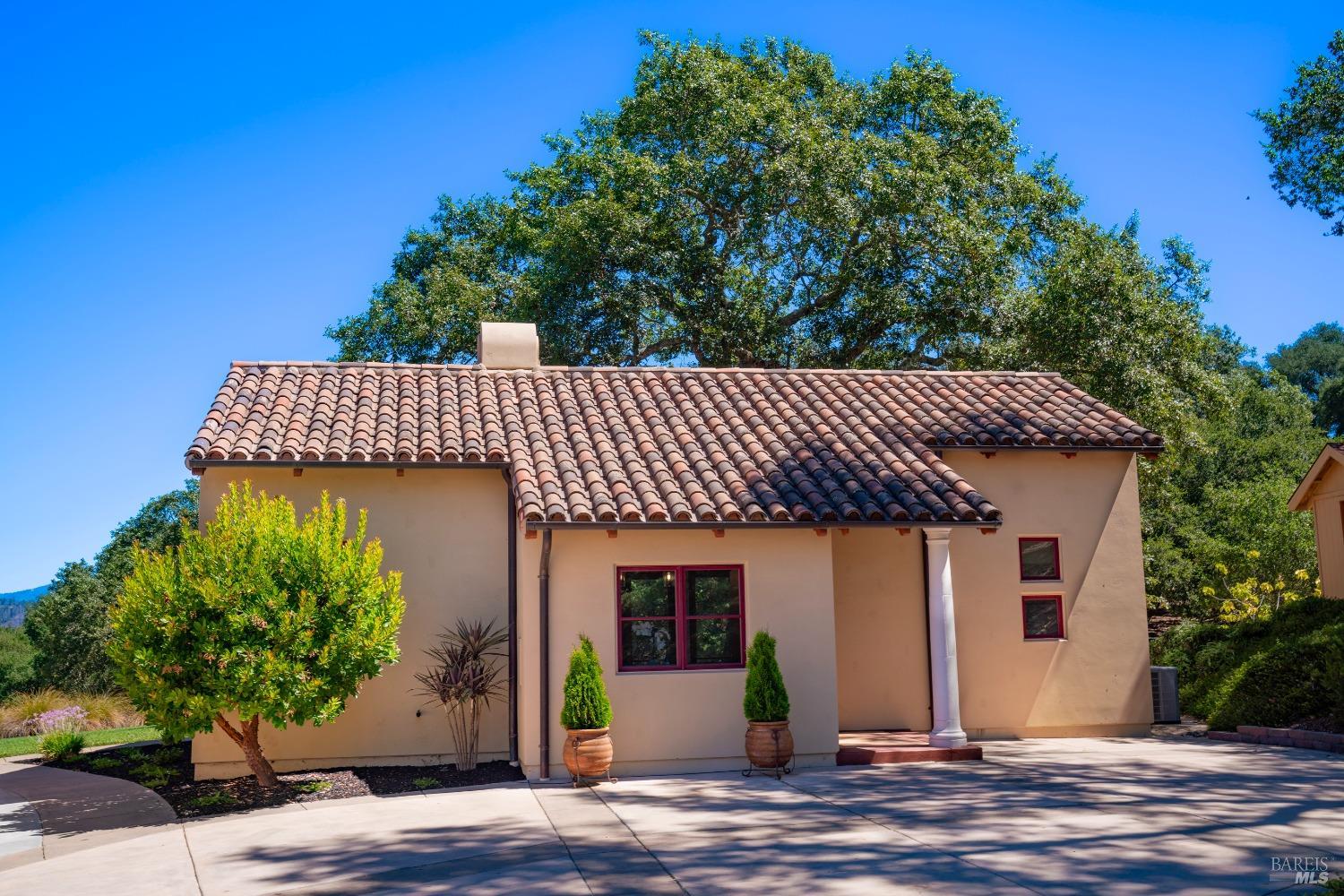 Detail Gallery Image 44 of 73 For 701 Shiloh Ter, Santa Rosa,  CA 95403 - 6 Beds | 7/1 Baths