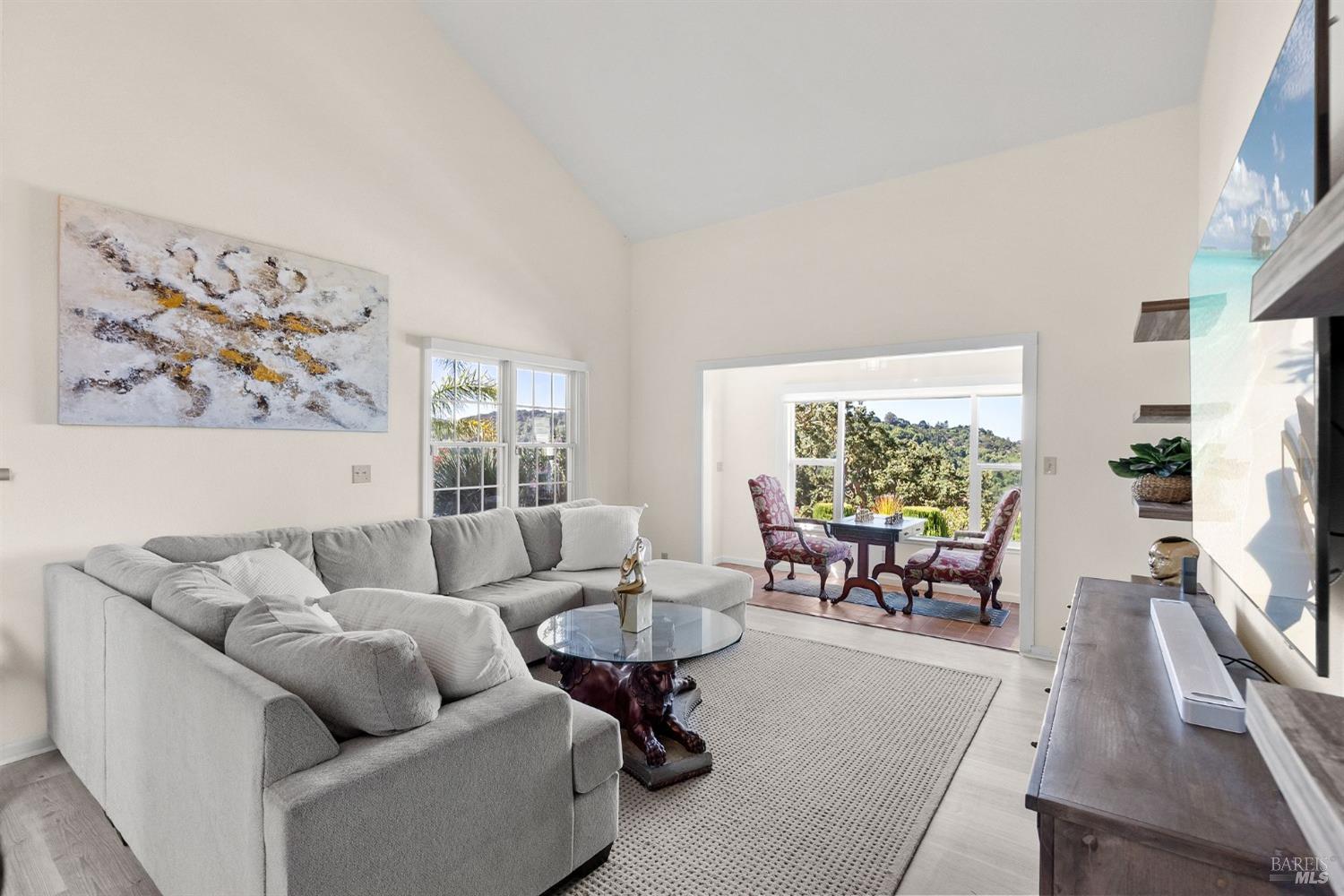 Detail Gallery Image 13 of 52 For 2757 Silverado Dr, Pinole,  CA 94564 - 4 Beds | 3/1 Baths