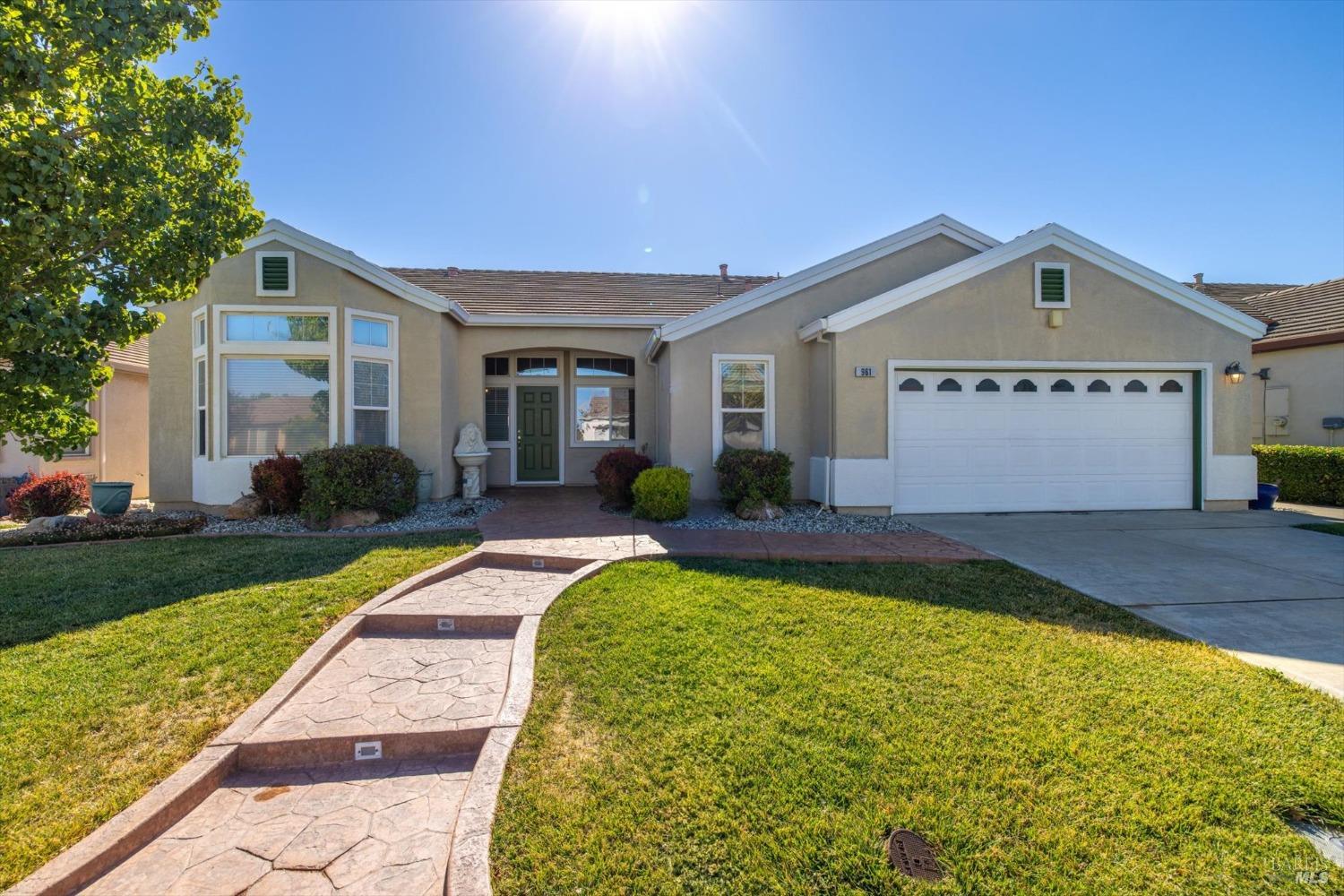 Detail Gallery Image 1 of 1 For 961 Bridgeport Way, Rio Vista,  CA 94571 - 3 Beds | 2/1 Baths