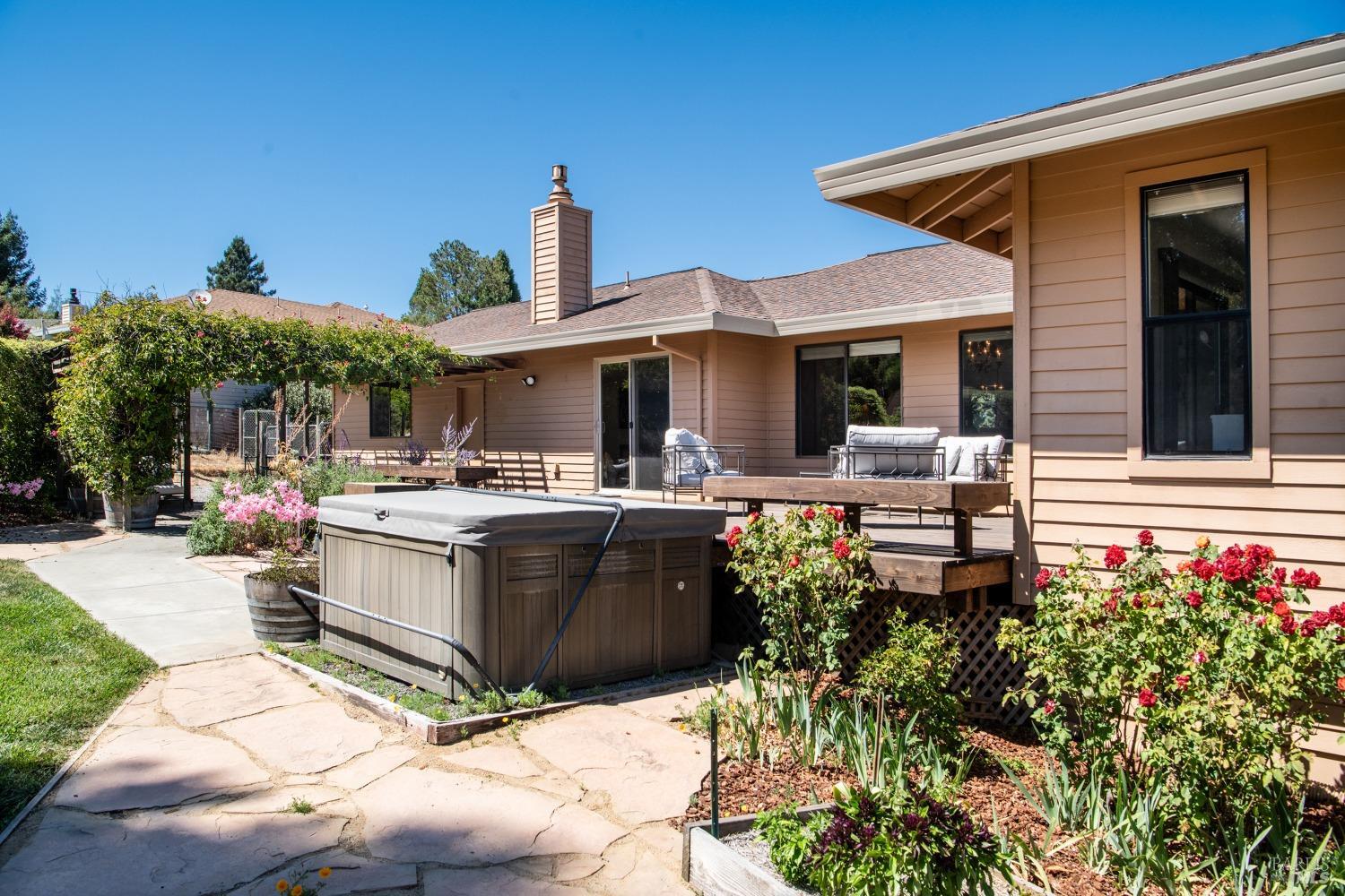 Detail Gallery Image 31 of 50 For 64 Balma Ln, Petaluma,  CA 94952 - 3 Beds | 2 Baths