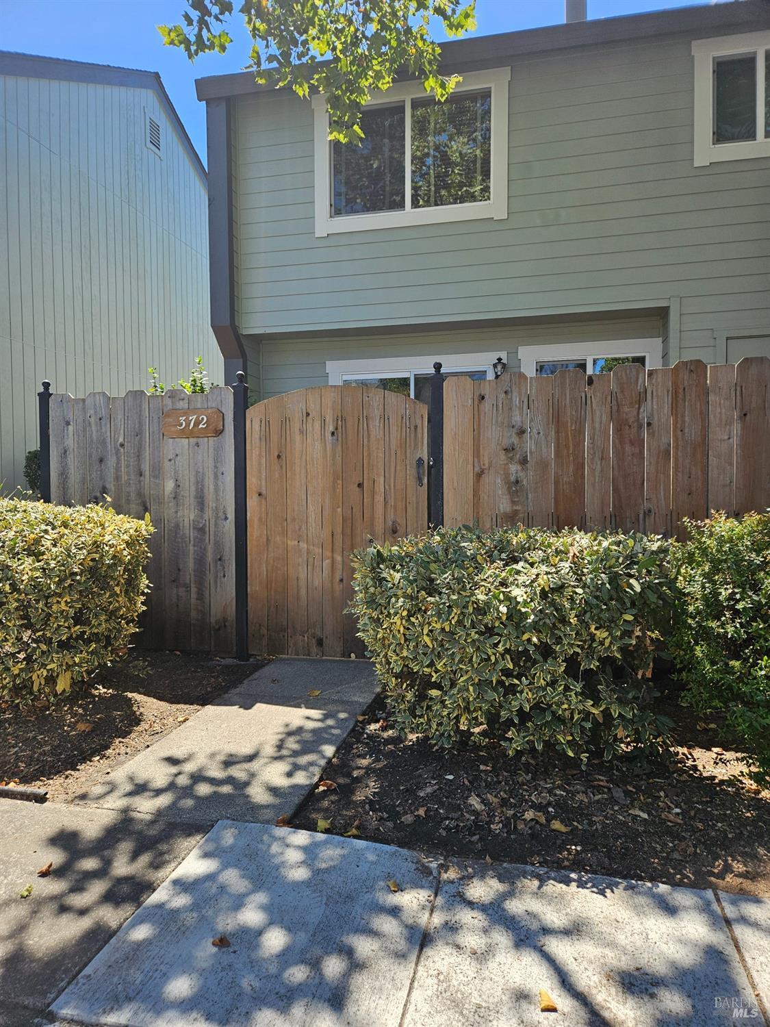 Detail Gallery Image 1 of 1 For 372 Harvest Ln, Santa Rosa,  CA 95401 - 3 Beds | 2/1 Baths