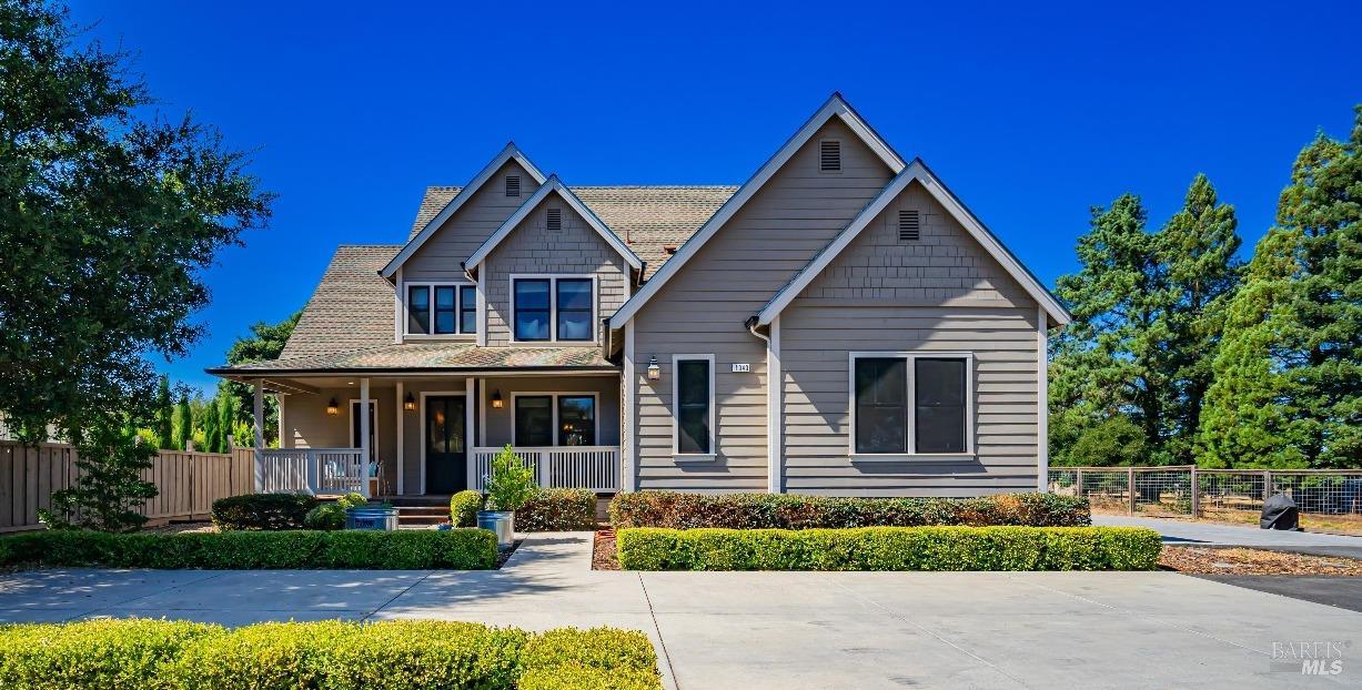 Detail Gallery Image 1 of 43 For 1040 Bloomfield Rd, Sebastopol,  CA 95472 - 4 Beds | 3/1 Baths