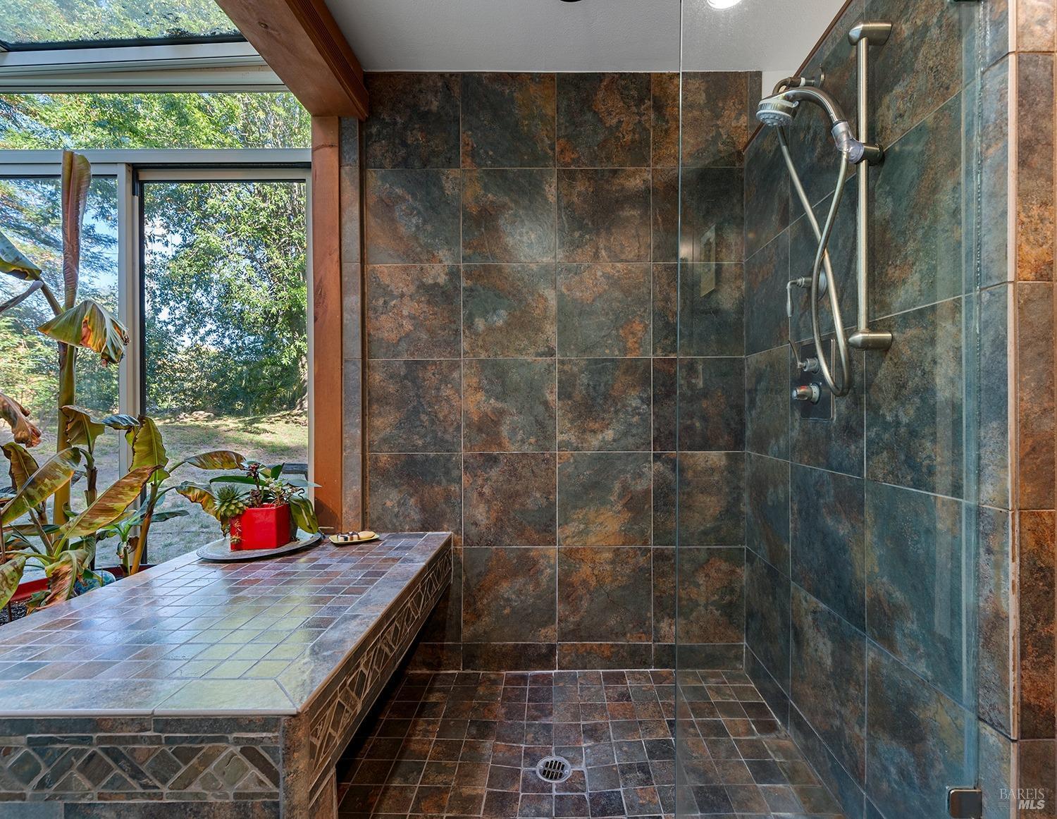 Detail Gallery Image 20 of 60 For 11515 Barnett Valley Rd, Sebastopol,  CA 95472 - 4 Beds | 4 Baths