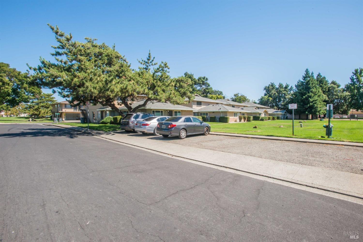 Duxburry Lane #2, Vacaville, California image 37